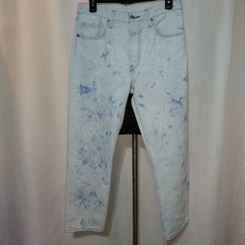 Levi's 90's style button up jeans